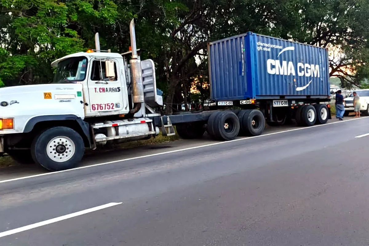 Transporte de equipo pesado en carretera